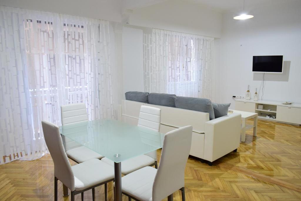 Apartmán Beautiful Renovated Flat In Atény Exteriér fotografie